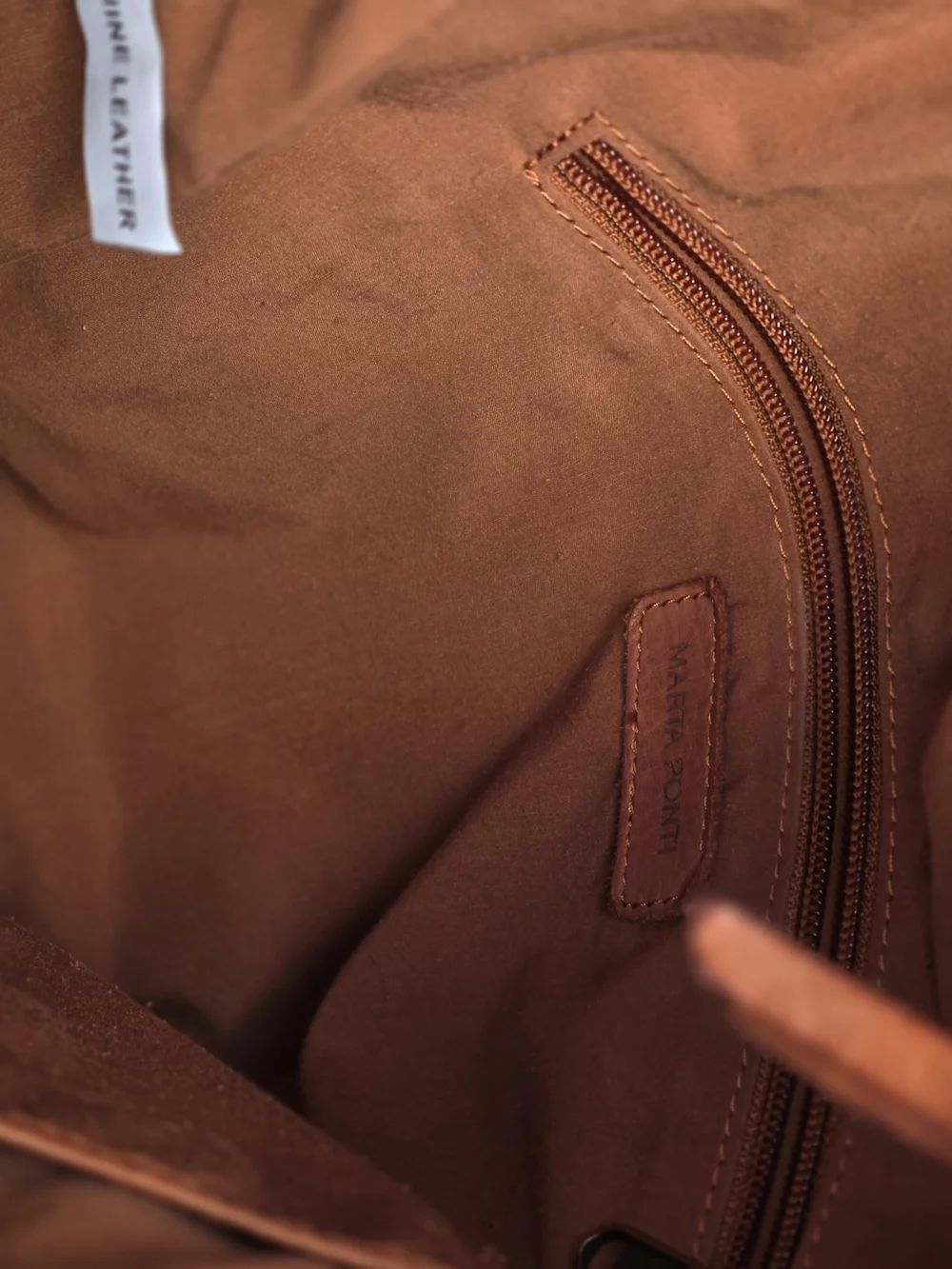 Women's Marta Ponti Leather Hobo Bag in Cognac. BRAND NEW! - Picture 6 of 7